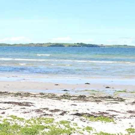 Moderne Hus Taet Pa Stranden Føllenslev